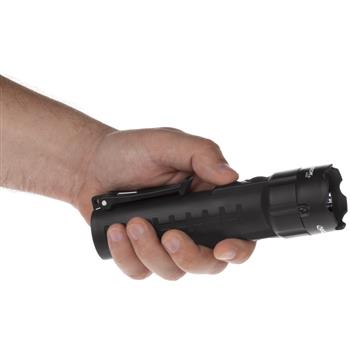 Nightstick 5422B Flashlight has easy to operate dual body switches